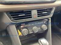 Volkswagen Taos 2023 5p Comfortline L4/1.4/T Tiptronic 2023 Volkswagen Taos Ingreso Interiores 12