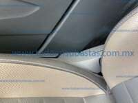 Volkswagen Taos 2023 5p Comfortline L4/1.4/T Tiptronic 2023 Volkswagen Taos Ingreso Interiores 26
