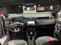 Renault Duster 2023 5p Iconic L4/1.6 Man 2023 Renault Duster Ingreso Interiores 18
