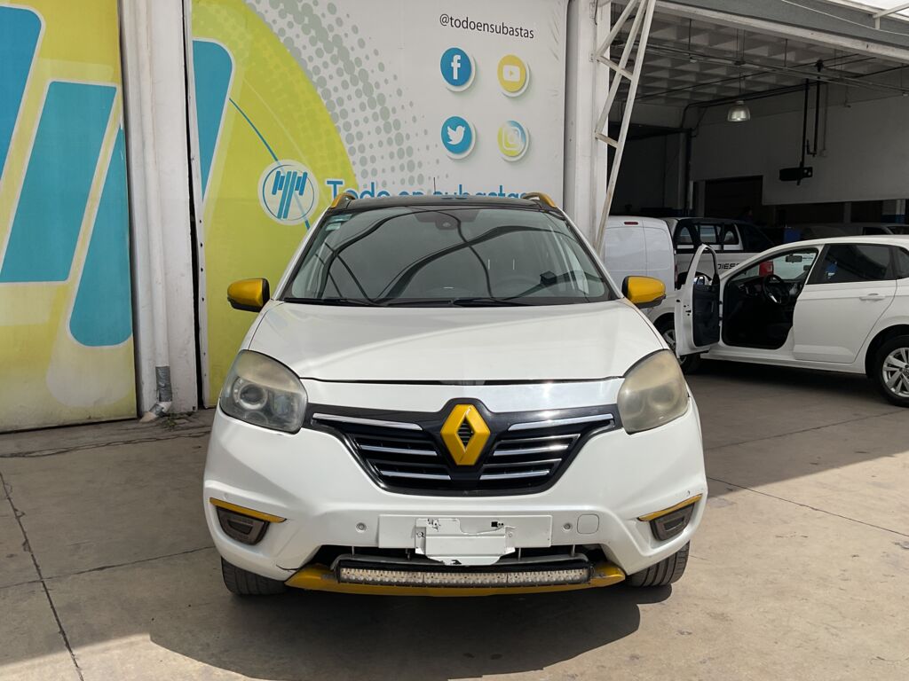 Renault Koleos 2016 5p Privilege L4/2.5 CVT Q/C 2016 Renault Koleos Venta Exteriores 2