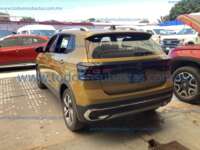 Volkswagen T-Cross 2022 5p Comfortline L3/1.0/T Aut 2022 Volkswagen T-Cross Ingreso Exteriores 6