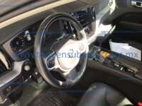 Volvo XC60 2021 5p Momentum T5 L4/2.0/T Aut 2021 Volvo XC60 Ingreso Interiores 1
