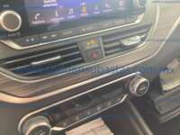 Nissan Altima 2021 4p Exclusive L4/2.0/T CVT  2021 Nissan Altima Ingreso Interiores 13