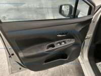 Nissan Versa 2022 4p Platinum 4/1.6 CVT IMG_6592