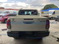 Toyota Hilux 2022 4p Doble Cabina Base L4/2.7 Man     2022 Toyota Hilux Ingreso Exteriores 6