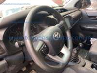 Toyota Hilux 2022 4p Doble Cabina Base L4/2.7 Man     2022 Toyota Hilux Ingreso Interiores 2