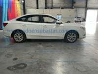MG MG5 2022 4p Excite L4/1.5 CVT 2022 MG MG5 Ingreso Exteriores 4