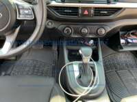 Kia Forte 2021 4p Sedán LX L4/2.0 IVT   2021 Kia Forte Ingreso Interiores 9
