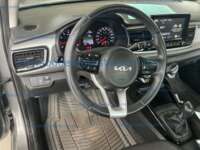 Kia Rio 2022 5p LX L4/1.6 Man          2022 Kia Rio Ingreso Interiores 0
