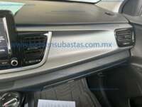 Kia Rio 2022 5p LX L4/1.6 Man          2022 Kia Rio Ingreso Interiores 9