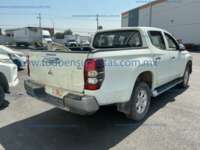 Mitsubishi L200 2021 4p Doble L4/2.5/T Diesel Man 4x4 2021 Mitsubishi L200 Ingreso Exteriores 5