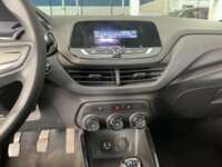 Chevrolet Onix 2025 4p LS L3/1.3 Man IMG_2291