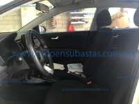 Kia Rio 2023 5p LX L4/1.6 Aut 2023 Kia Rio Ingreso Interiores 15