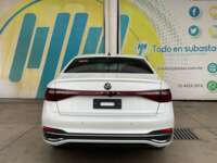 Volkswagen Jetta 2025 4p 70 Aniversario L4/1.4/T Tiptronic Línea Nueva 2025 Volkswagen Jetta Venta Exteriores 6
