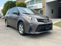 Toyota Sienna 2020 5p LE V6/3.5 Aut 2020 Toyota Sienna Venta Exteriores 3