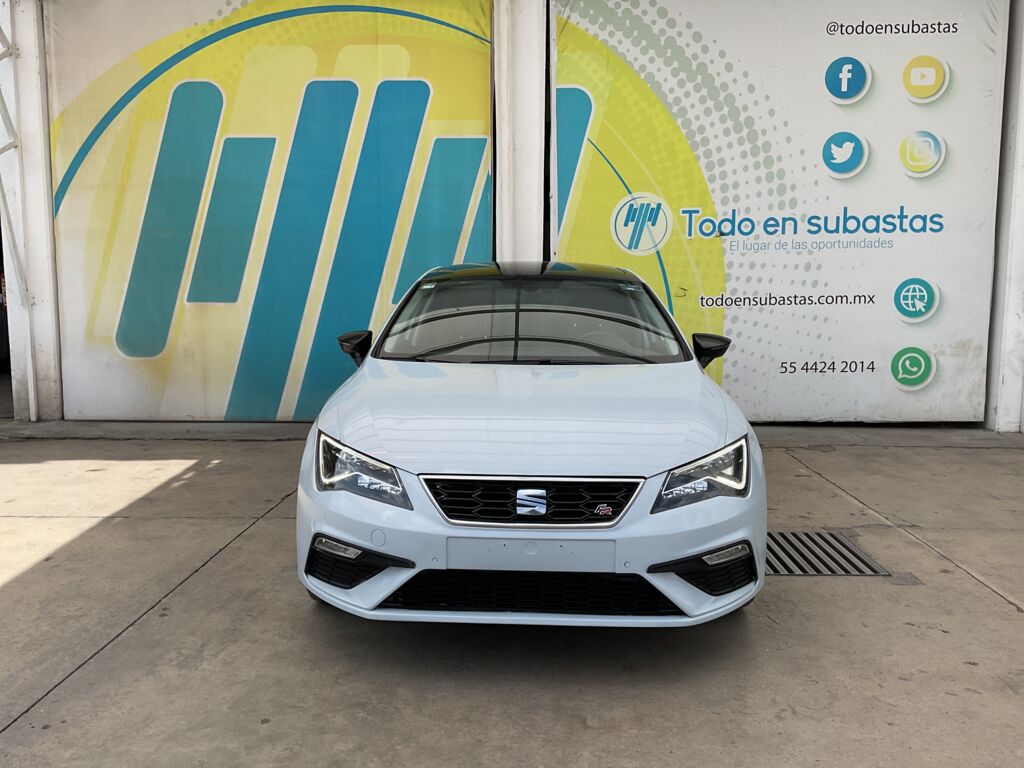 Seat León 2020 5p FR L4/1.4/T Man   2020 Seat León Venta Exteriores 2