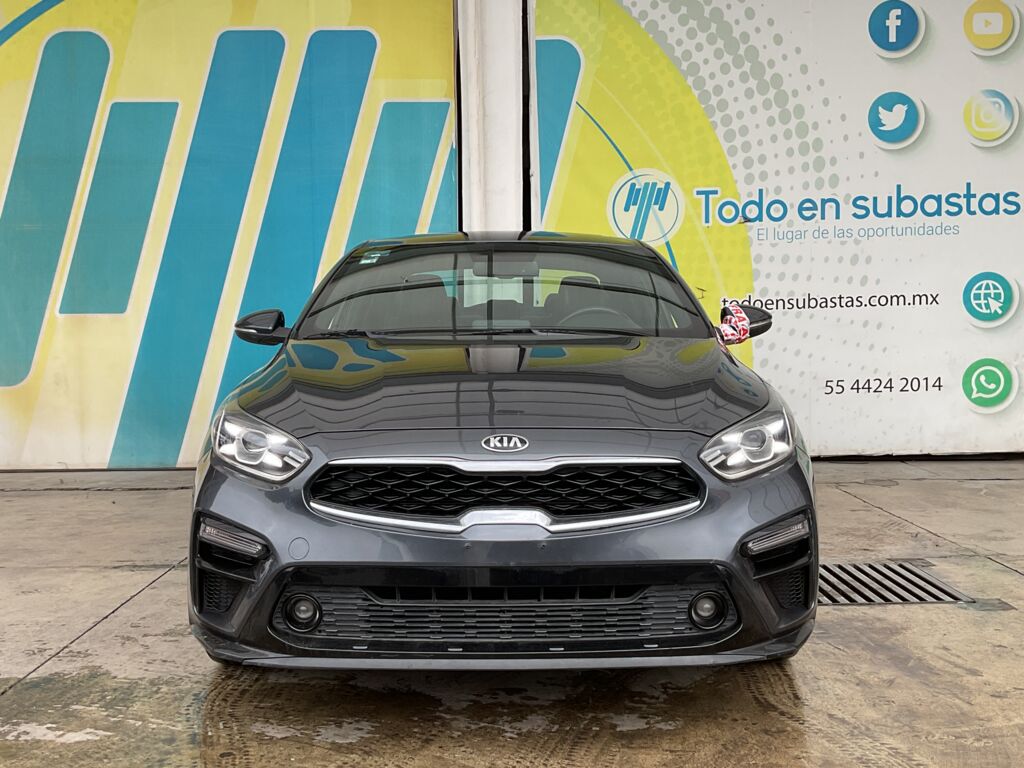 Kia Forte 2019 4p Sedán EX Premium L4/2.0 Aut 2019 Kia Forte Venta Exteriores 2