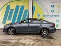 Kia Forte 2019 4p Sedán EX Premium L4/2.0 Aut 2019 Kia Forte Venta Exteriores 8