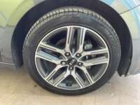 Kia Forte 2019 4p Sedán EX Premium L4/2.0 Aut 2019 Kia Forte Venta Llantas 10