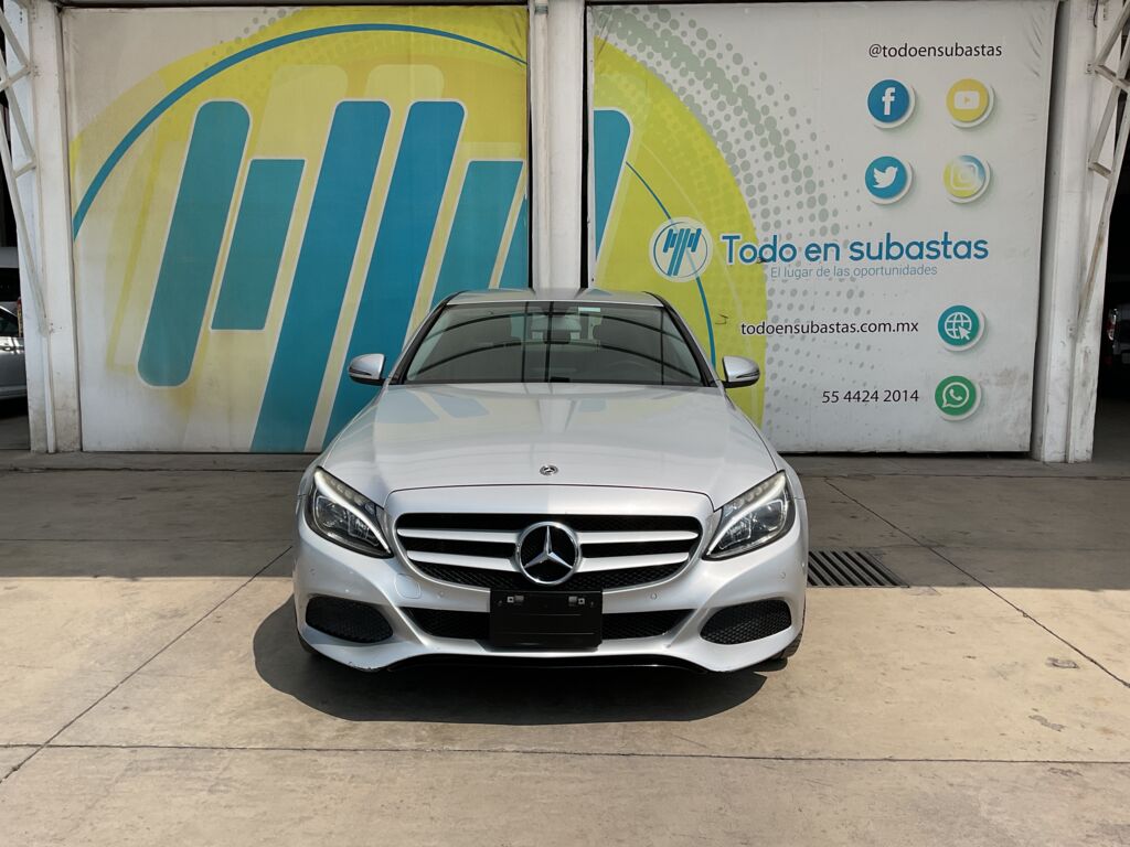 Mercedes-Benz Clase C 2018  2018 Mercedes-Benz Clase C Venta Exteriores 2