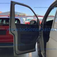 Volkswagen Transporter 2024 5p Cargo L4/2.0/TDI Man A/A IMG_3055