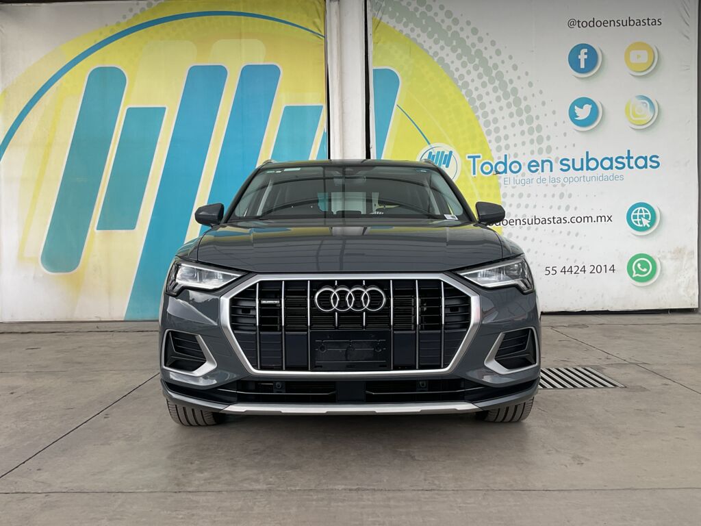 Audi Q3 2024 5p 40 Select L4/2.0/T S-Tronic 2024 Audi Q3 Venta Exteriores 2