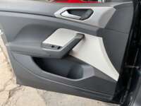 Volkswagen Taigun 2024 5p Comfortline L3/1.0/T Tiptronic 2024 Volkswagen Taigun Venta Interiores 19