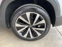 Volkswagen Taos 2024 5p Highline L4/1.4/T Tiptronic 2024 Volkswagen Taos Venta Llantas 4