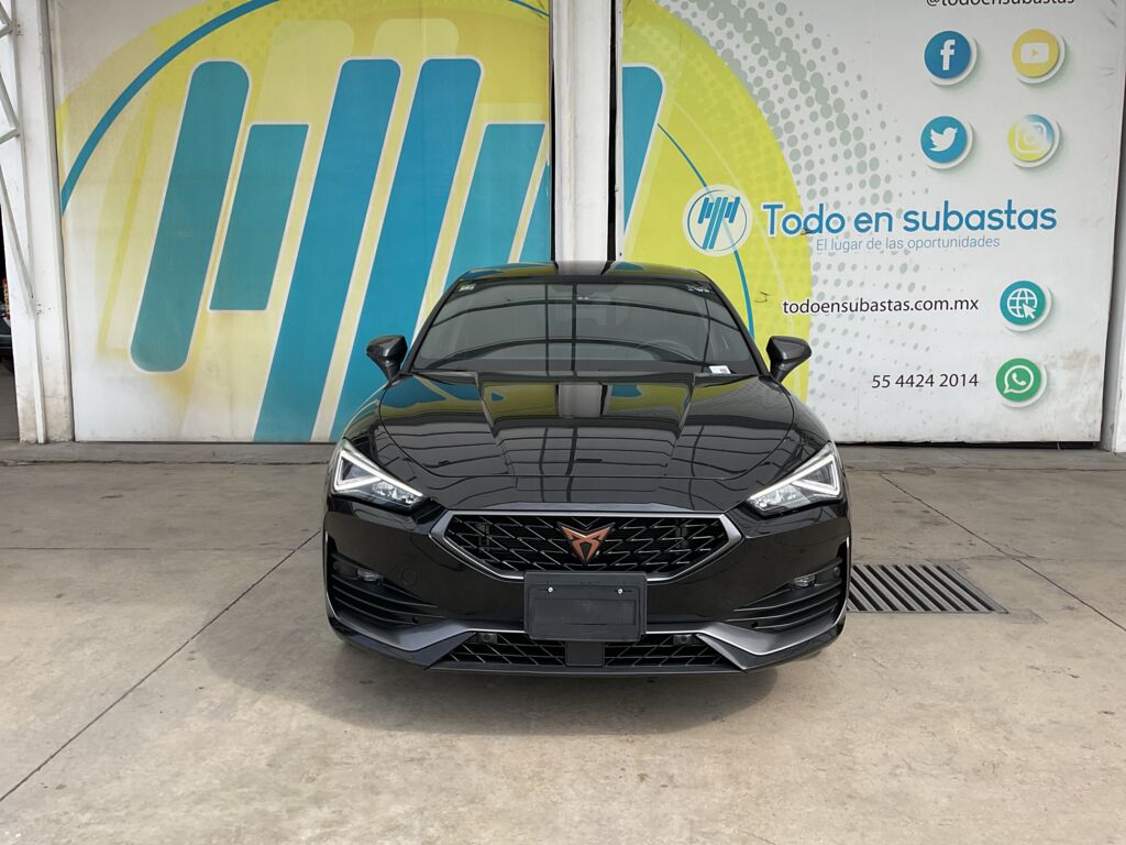 Cupra León 2024 5p L4/2.0/T/190 DSG 2024 Cupra León  Venta Exteriores 2
