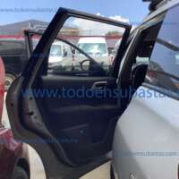 Nissan Pathfinder 2014  IMG_3912