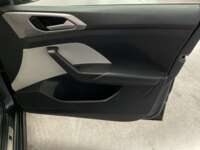 Volkswagen Taigun 2024 5p Comfortline L3/1.0/T Tiptronic 2024 Volkswagen Taigun Venta Interiores 17