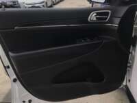 Jeep Grand Cherokee 2018 5p Limited Lujo 4X4 V8/5.7 Aut    2018 Jeep Grand Cherokee Venta Interiores 16