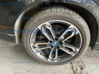 BMW iX2 2024 5p eDrive 30 EV 64.8 kWh 2024 BMW iX2 Ingreso Llantas 3