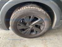 Volkswagen Taigun 2024 5p Trendline L3/1.0/T Tiptronic IMG_9745