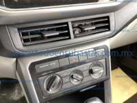 Volkswagen T-Cross 2022 5p Trendline L3/1.0/T Aut 2022 Volkswagen T-Cross Ingreso Interiores 9