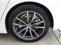 BMW Serie 3 2024 4p 330e PHEV L4/2.0/T Aut 2024 BMW Serie 3 Venta Llantas 4