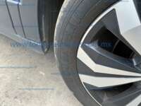 Volkswagen Taigun 2023 5p Highline L3/1.0/T Tiptronic IMG_3947