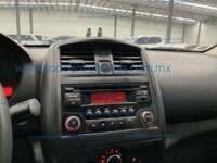 Nissan Versa 2018 4p Sense L4/1.6 Man IMG_2157