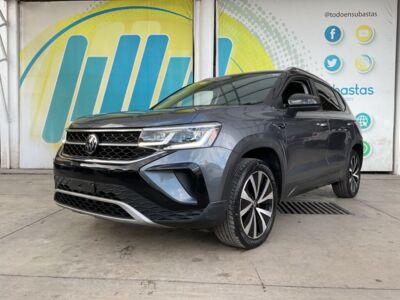 Volkswagen Taos 2024 5p Highline L4/1.4/T Tiptronic