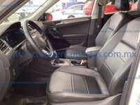 Volkswagen Tiguan 2024 5p Comfortline L4/1.4/T DSG 7 Pas 2024 Volkswagen Tiguan Ingreso Interiores 1