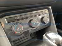 Volkswagen Tiguan 2024 5p Comfortline L4/1.4/T DSG 7 Pas 2024 Volkswagen Tiguan Ingreso Interiores 12