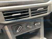 Volkswagen Polo 2024 5p Comfortline L3/1.0/T Tiptronic Línea Nueva 2024 Volkswagen Polo Ingreso Interiores 9