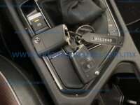 Volkswagen Tiguan 2024 5p R-Line L4/1.4/T DSG 2024 Volkswagen Tiguan Ingreso Interiores 15