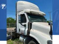 Freightliner Cascadia 2017  2017 Freightliner Cascadia Venta Llantas 5