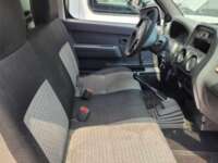 Nissan NP300 Chasis Cabina 2014  2014 Nissan NP300 Chasis Cabina Venta Interiores 5