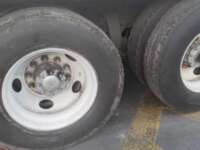 Freightliner M2 52K 2013  2013 Freightliner M2 52K Venta Llantas 3