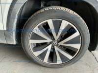 Volkswagen Taos 2024 5p Highline L4/1.4/T Tiptronic 2024 Volkswagen Taos Ingreso Llantas 0