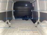 Volkswagen Transporter 2024 5p Cargo L4/2.0/TDI Man A/A IMG_0335