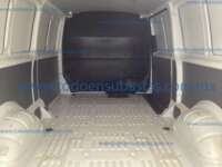 Volkswagen Transporter 2024 5p Cargo L4/2.0/TDI Man A/A IMG_0400